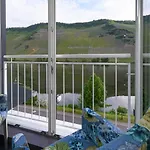 Sonnenuhr Frühstückspension Bernkastel-Kues