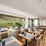 Frühstückspension Sonnenuhr 4*