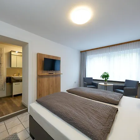 Bed & Breakfast Sonnenuhr 4*