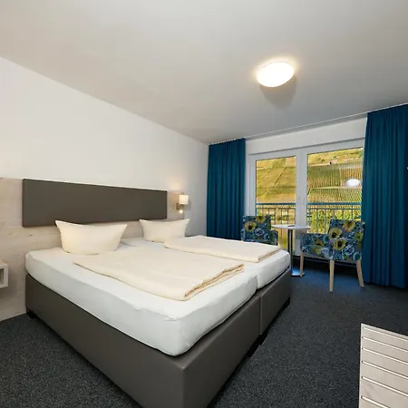 Sonnenuhr Bed & Breakfast 3*
