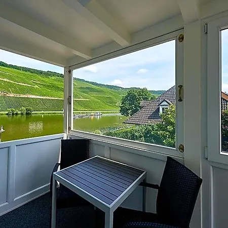 Bed and breakfast Sonnenuhr Bernkastel-Kues