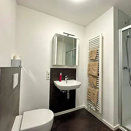 Bed and breakfast Sonnenuhr 4*