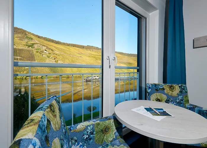 Alojamento de Acomodação e Pequeno-almoço Sonnenuhr